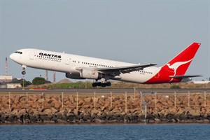 Qantas Boeing 767-300ER VH-ZXC at Kingsford Smith