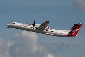 QantasLINK deHavilland Canada DHC8-Q400NG VH-LQB at Kingsford Smith