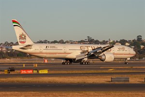 Etihad Airways Boeing 777-300ER A6-ETK at Kingsford Smith