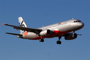 Jetstar Airways Airbus A320-200 VH-VQQ at Kingsford Smith