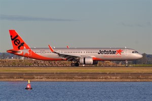  Airbus A321NEO-200LR VH-OFS at Kingsford Smith