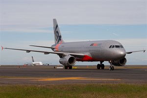 Jetstar Airways Airbus A320-200 VH-VQY at Kingsford Smith