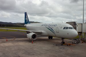Freedom Airlines Airbus A320-200 ZK-OJC at Dunedin