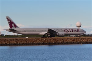 Qatar Airways Boeing 777-300ER A7-BEU at Kingsford Smith