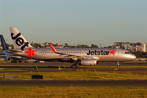 Jetstar Airways Airbus A320-200 VH-VFY at Kingsford Smith