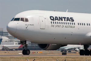 Qantas Boeing 767-300ER VH-OGA at Kingsford Smith