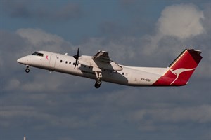 QantasLINK deHavilland Canada DHC8-300 VH-SBI at Kingsford Smith