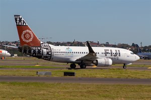 Fiji Airways Boeing 737-700 DQ-FJF at Kingsford Smith