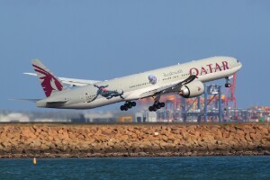 Qatar Airways Boeing 777-300ER A7-BEK at Kingsford Smith