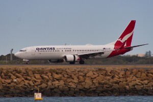 Qantas Boeing 737-800 VH-XZC at Kingsford Smith