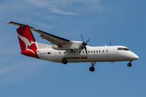 QantasLINK deHavilland Canada DHC8-300 VH-TQY at Kingsford Smith