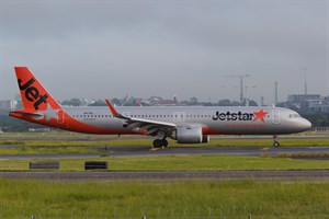 Jetstar Airways Airbus A321NEO-200LR VH-OFL at Kingsford Smith
