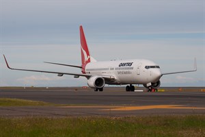 Qantas Boeing 737-800 VH-VYK at Kingsford Smith