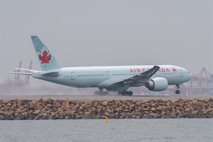 Air Canada Boeing 777-200LR C-FIUA at Kingsford Smith