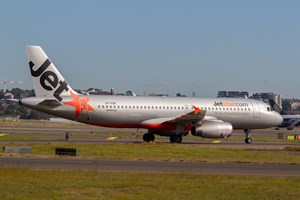 Jetstar Airways Airbus A320-200 VH-VQK at Kingsford Smith