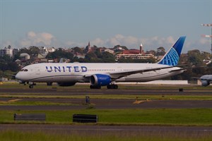 United Airlines Boeing 787-900 N24980 at Kingsford Smith