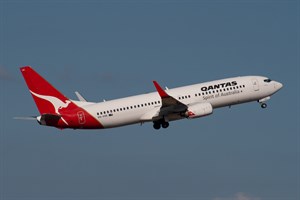 Qantas Boeing 737-800 VH-VXK at Kingsford Smith