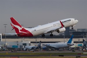Qantas Boeing 737-800 VH-XZA at Kingsford Smith