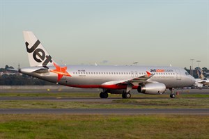 Jetstar Airways Airbus A320-200 VH-VQN at Kingsford Smith