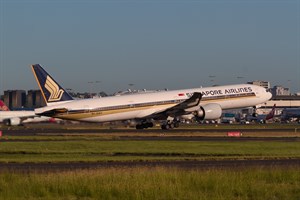 Singapore Airlines Boeing 777-300ER 9V-SWV at Kingsford Smith