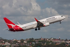 Qantas Boeing 737-800 VH-VXP at Kingsford Smith