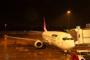 Qantas Boeing 737-400 VH-TJZ at Tullamarine