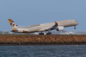 Etihad Airways Airbus A350-1000 A6-XWG at Kingsford Smith