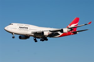 Qantas Boeing 747-400ER VH-OEG at Kingsford Smith