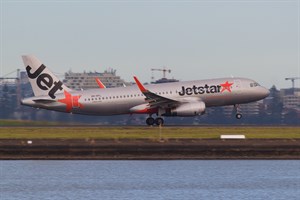 Jetstar Airways Airbus A320-200 VH-VFL at Kingsford Smith