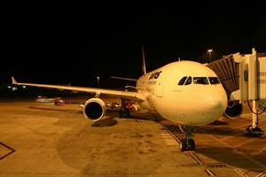 Qantas Airbus A330-200 VH-EBA at Tullamarine