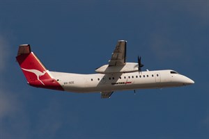 QantasLINK deHavilland Canada DHC8-300 VH-SCE at Kingsford Smith