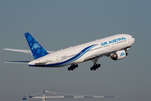 Air Austral Boeing 777-200ER F-OPAR at Kingsford Smith