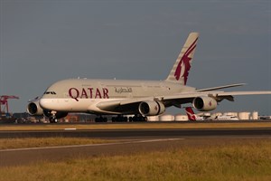 Qatar Airways Airbus A380-800 A7-APG at Kingsford Smith