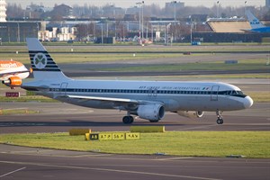 Aer Lingus Airbus A320-200 EI-DVM at Schiphol